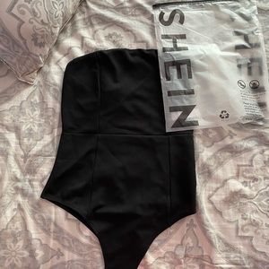 NEVER WORN SHEIN BLACK BODY SUIT